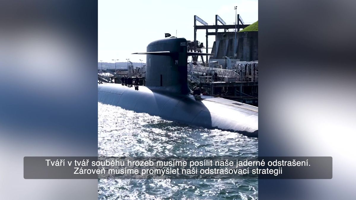 Macron s pompou oznámil jaderné zbrojení. Polsko potvrzuje jednání o bombě